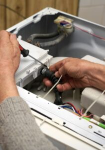 Conserto de Máquina em Divinópolis-MG | Assistência Técnica Perto de Mim serviço conserto de máquina